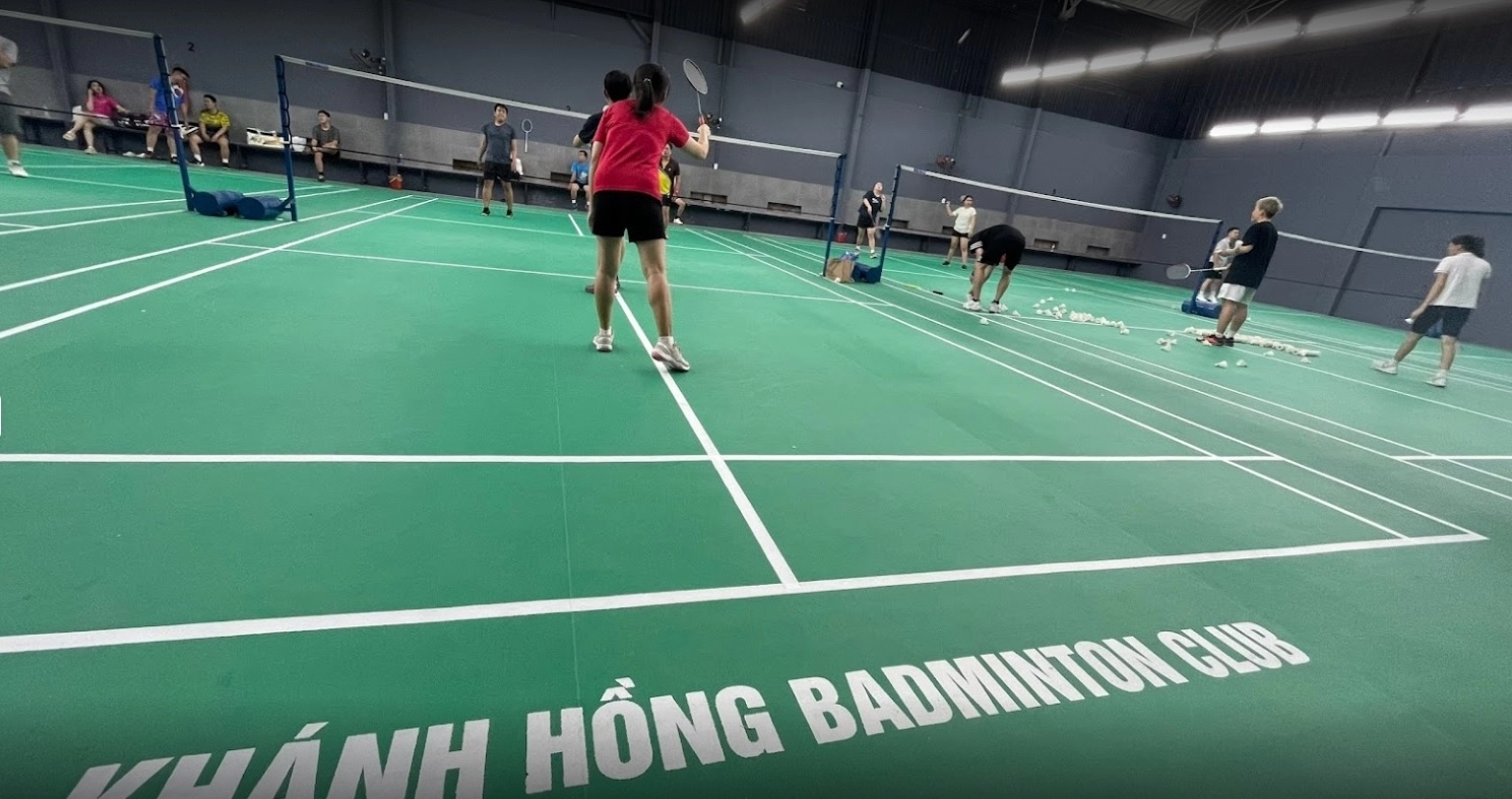 Review chi tiết sân cầu lông Khánh Hồng tại Thủ Đức | ShopVNB
