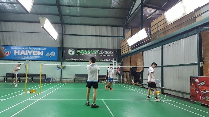 Tìm hiểu thông tin chi tiết sân cầu lông T19 được yêu thích tại Quận 10 | ShopVNB