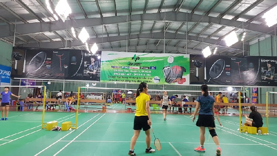 Giới Thiệu Sân Cầu Lông Hưng Phú - Quận 8 | ShopVNB