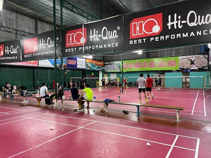 Sân cầu lông Tân Sơn, sân đánh cầu lông yêu thích tại Tân Bình | ShopVNB